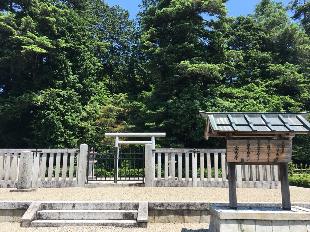 桓武天皇の前の天皇光仁天皇とは何した人？いつから即位？エピソード、家系図などわかりやすく | GARAN